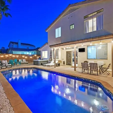 Stunning 4Br Getaway W Pool, Hot Tub, & Firepit Villa